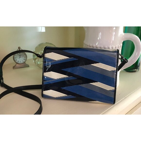 TORY BURCH Handbag Britten Printed Patent Combo Crossbody - Picture 6 of 15